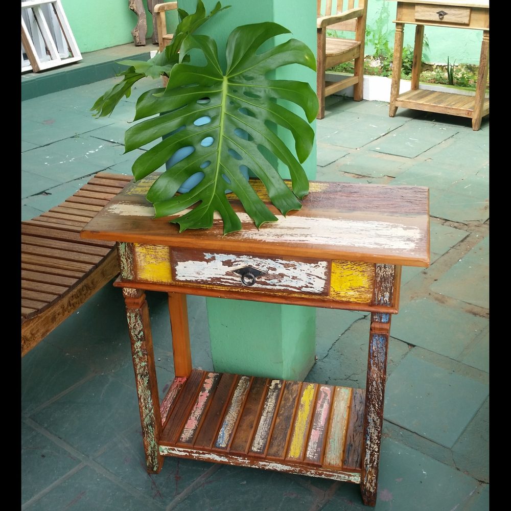 Aparador de madeira maciça da Vintage Decor, peça APA-06
