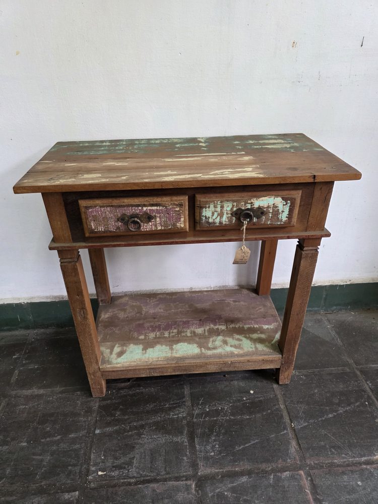 Aparador de madeira maciça da Vintage Decor, peça APA-09