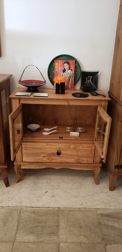 Buffet de madeira maciça da Vintage Decor, peça BUF-11