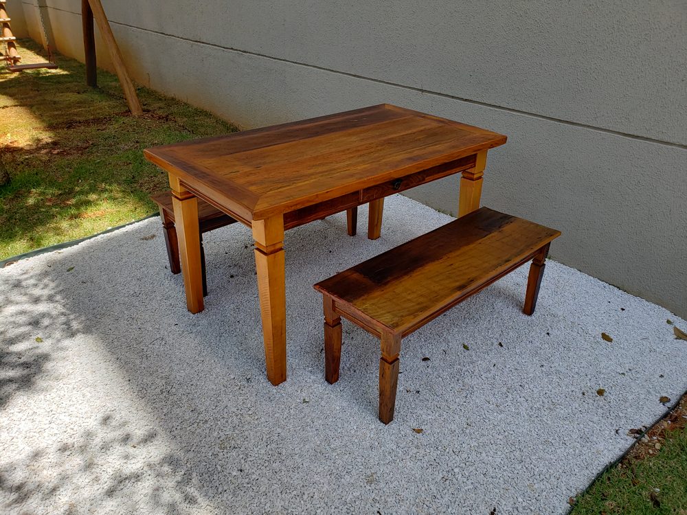 Mesa de madeira maciça da Vintage Decor, peça MES-05
