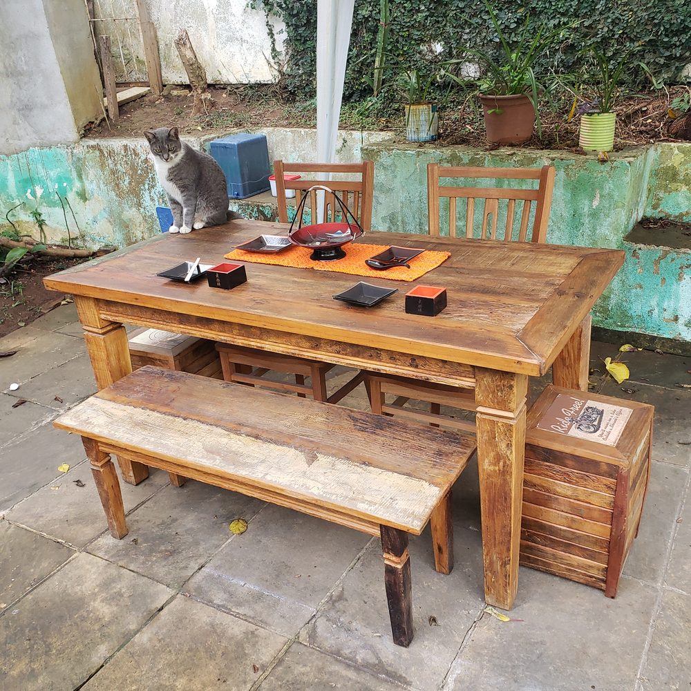 Mesa de madeira maciça da Vintage Decor, peça MES-11