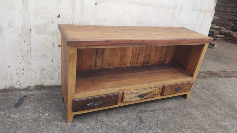 Rack de madeira maciça da Vintage Decor, peça RAC-04